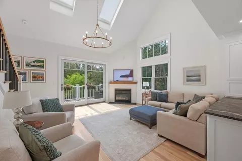 Other - 4 Talbot Ln, Reading, MA 01867 photo 1 of 8