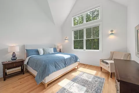 Bedroom - 4 Talbot Ln, Reading, MA 01867 photo 2 of 6