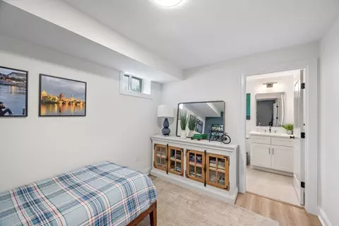 Bedroom - 4 Talbot Ln, Reading, MA 01867 photo 6 of 6
