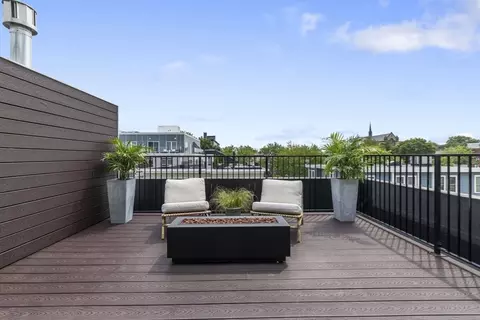 Exterior - 532 E 3rd St #5, Boston, MA 02127 photo 1 of 3