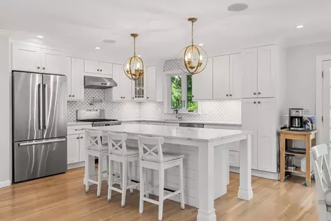 Kitchen - 20 Parsons Dr, Swampscott, MA 01907 photo 4 of 6
