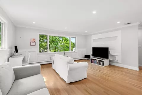 Living - 20 Parsons Dr, Swampscott, MA 01907 photo 1 of 3
