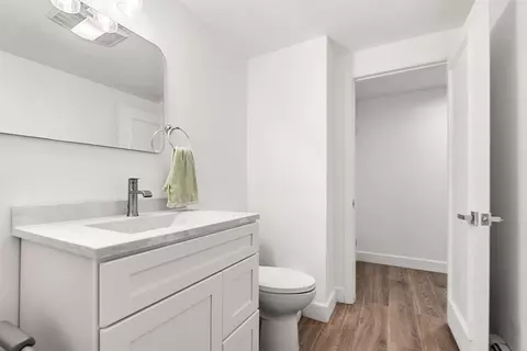 Bath - 20 Parsons Dr, Swampscott, MA 01907 photo 4 of 4