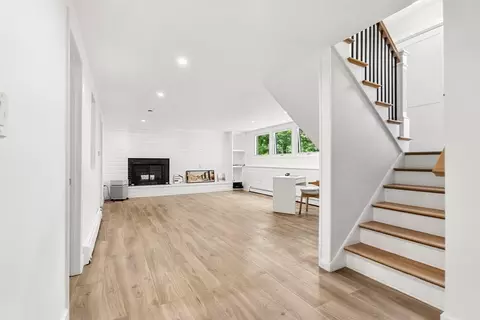 Living - 20 Parsons Dr, Swampscott, MA 01907 photo 2 of 3