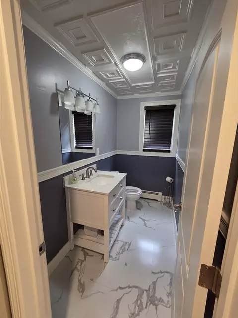 Bath - 37 Wall St #2C, Worcester, MA 01604 photo 1 of 3