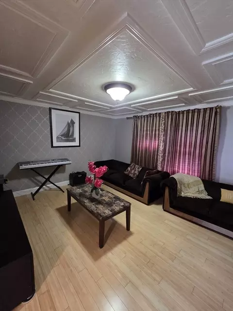 Living - 37 Wall St #2C, Worcester, MA 01604 photo 1 of 1