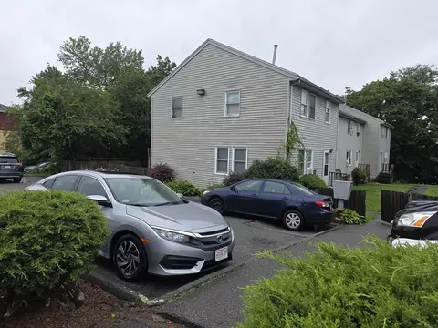 Exterior - 37 Wall St #2C, Worcester, MA 01604 photo 2 of 4