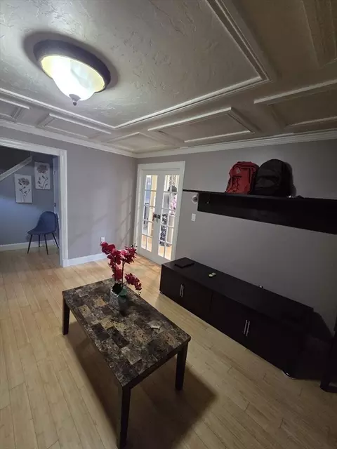 Entry Way - 37 Wall St #2C, Worcester, MA 01604 photo 1 of 3