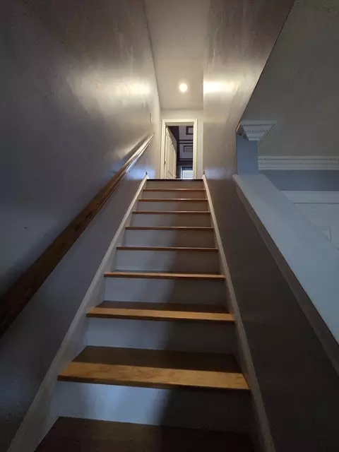 Entry Way - 37 Wall St #2C, Worcester, MA 01604 photo 3 of 3