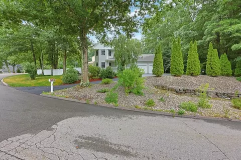 Exterior - 29 Brookside Ave, Webster, MA 01570 photo 8 of 9
