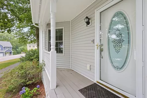Exterior - 29 Brookside Ave, Webster, MA 01570 photo 6 of 9