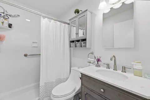 Bath - 92 Eagle Dr #92, Douglas, MA 01516 photo 1 of 1