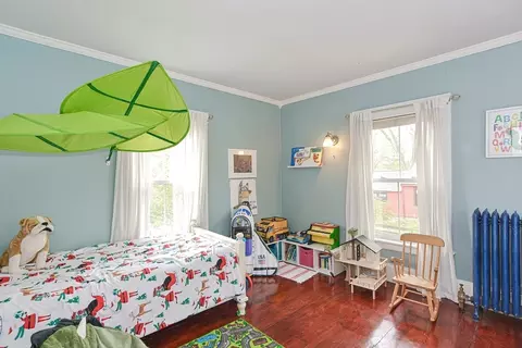 Bedroom - 24 Main St, Upton, MA 01568 photo 3 of 10