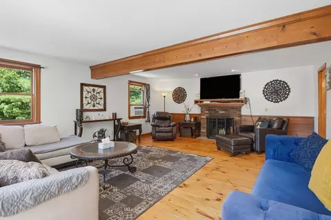 Living - 1 Cuba Rd, Worcester, MA 01603 photo 2 of 2
