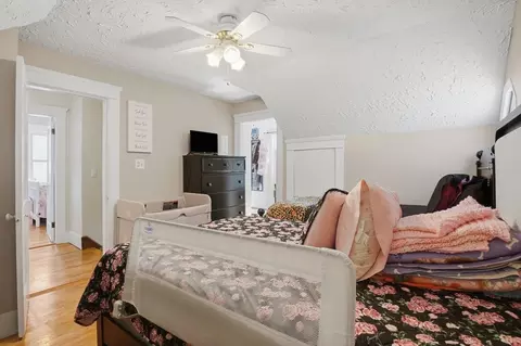 Bedroom - 1 Cuba Rd, Worcester, MA 01603 photo 9 of 10