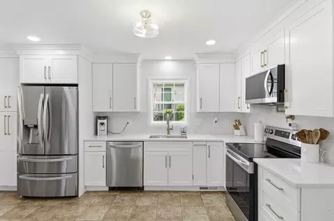 Kitchen - 92 Eagle Dr #92, Douglas, MA 01516 photo 1 of 5
