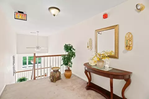Entry Way - 37 Constitution Ln #39, Danvers, MA 01923 photo 6 of 9