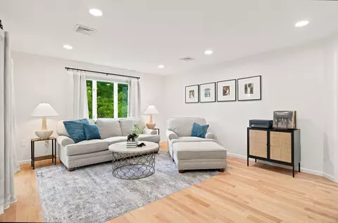 Living - 37 Constitution Ln #39, Danvers, MA 01923 photo 1 of 2