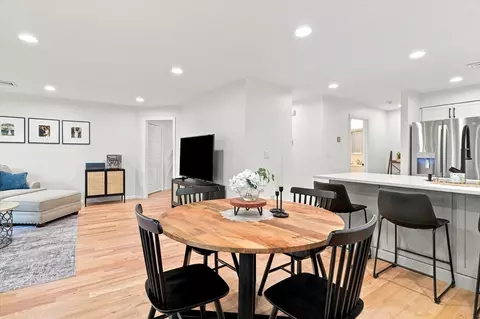Dining - 37 Constitution Ln #39, Danvers, MA 01923 photo 4 of 4