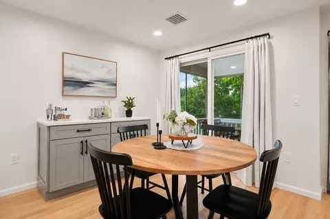 Dining - 37 Constitution Ln #39, Danvers, MA 01923 photo 2 of 4