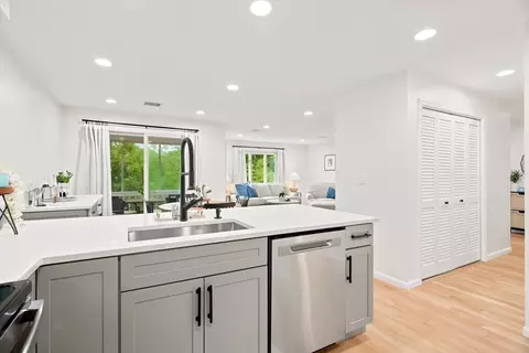 Kitchen - 37 Constitution Ln #39, Danvers, MA 01923 photo 6 of 6