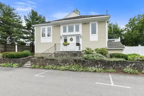 Exterior - 37 Constitution Ln #39, Danvers, MA 01923 photo 4 of 6