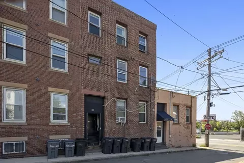 25 Divison St, Chelsea, MA 02150