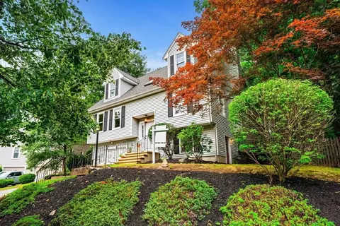 93 Kendrick Rd, Wakefield, MA 01880