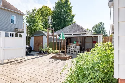 95 Grand St, Springfield, MA 01108 photo 6