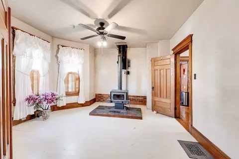 95 Grand St, Springfield, MA 01108 photo 15