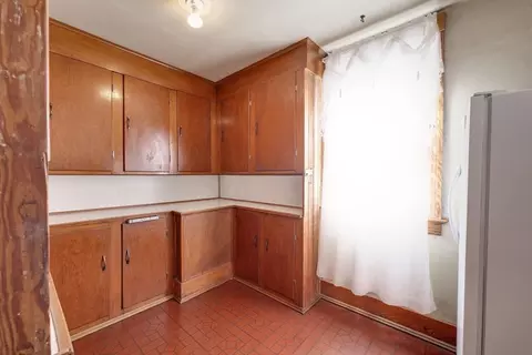 95 Grand St, Springfield, MA 01108 photo 11