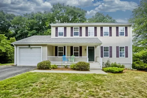 Exterior - 20 Avis Cir, Northampton, MA 01062 photo 1 of 5