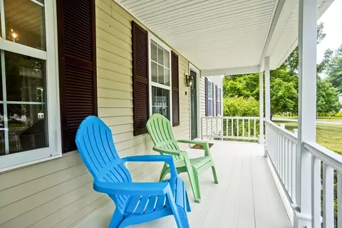 Exterior - 20 Avis Cir, Northampton, MA 01062 photo 2 of 5