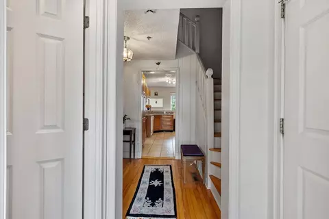 Entry Way - 5 Walnut #5A, Harvard, MA 01451 photo 2 of 6