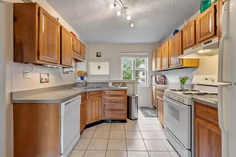 Kitchen - 5 Walnut #5A, Harvard, MA 01451 photo 1 of 3