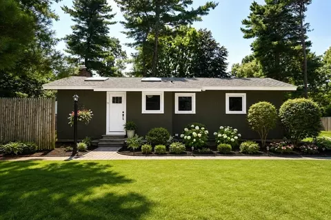 Exterior - 12 Twelfth Ave, Wareham, MA 02571 photo 2 of 11