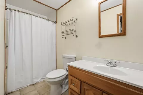 Bath - 33 Baltimore Ave, Chicopee, MA 01020 photo 1 of 1