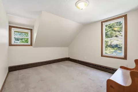 Bedroom - 33 Baltimore Ave, Chicopee, MA 01020 photo 3 of 6