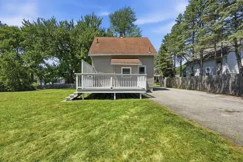 Exterior - 33 Baltimore Ave, Chicopee, MA 01020 photo 3 of 6