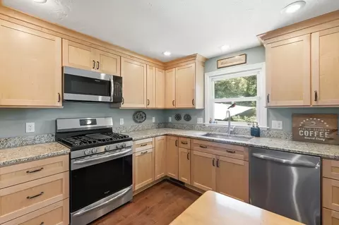 Kitchen - 37 Frederickson Ave, Worcester, MA 01606 photo 3 of 3