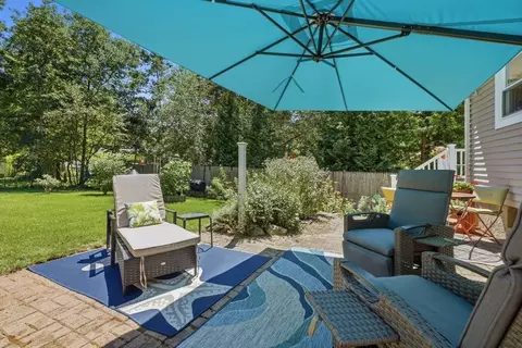 Exterior - 37 Frederickson Ave, Worcester, MA 01606 photo 4 of 6