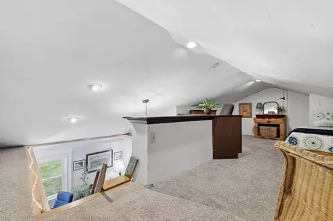 Entry Way - 37 Frederickson Ave, Worcester, MA 01606 photo 4 of 4