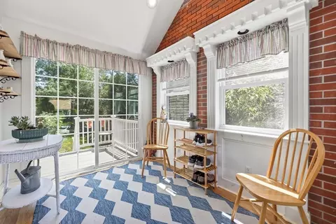 Exterior - 37 Frederickson Ave, Worcester, MA 01606 photo 6 of 6