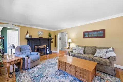 Living - 37 Frederickson Ave, Worcester, MA 01606 photo 2 of 2