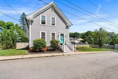 1 Lake Ave, Amesbury, MA 01913