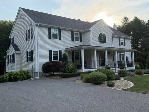 360 Myricks St, Taunton, MA 02718