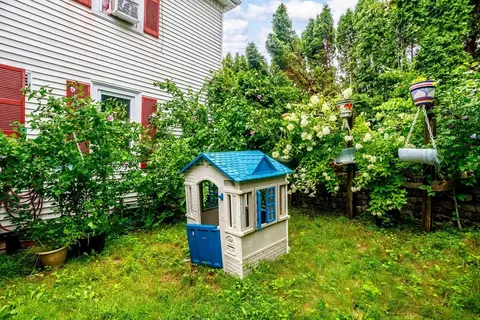 Exterior - 407-409 Belmont St, Fall River, MA 02720 photo 8 of 10
