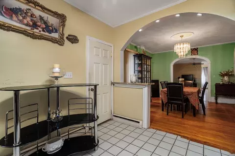 Entry Way - 407-409 Belmont St, Fall River, MA 02720 photo 1 of 1