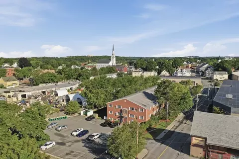 35 Prospect St #309, Woburn, MA 01801