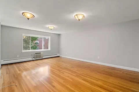 Living - 133 Beaconsfield Rd #44, Brookline, MA 02445 photo 2 of 5